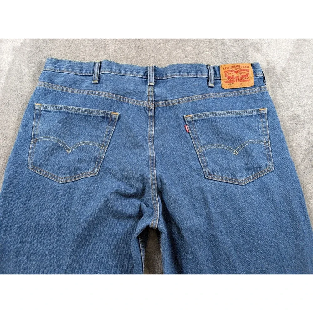 Levi's 550 Jeans Mens 44x30 Blue Denim Relaxed Fit Straight Leg Cotton Casual